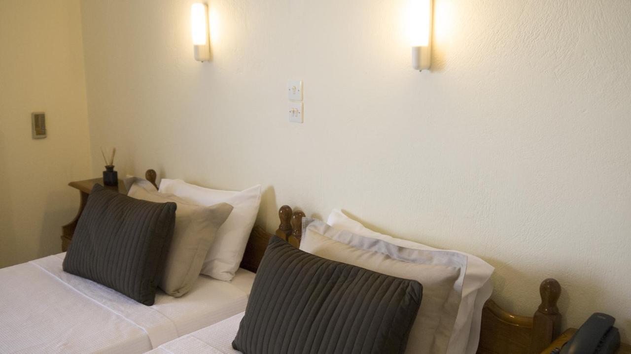 Fani Hotel Loutra Edipsou  ภายนอก รูปภาพ