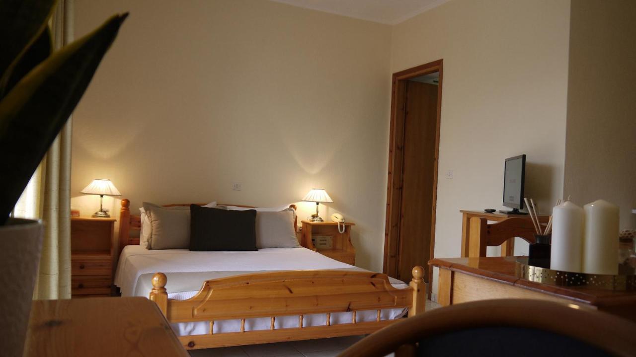 Fani Hotel Loutra Edipsou  ภายนอก รูปภาพ