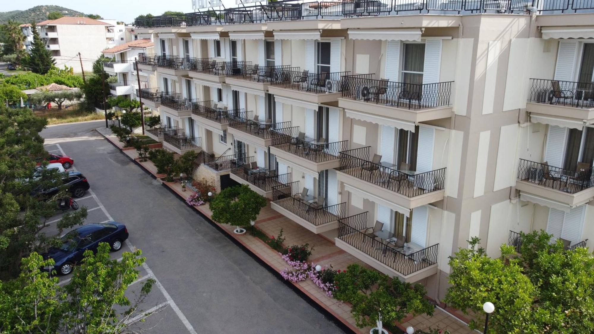 Fani Hotel Loutra Edipsou  ภายนอก รูปภาพ